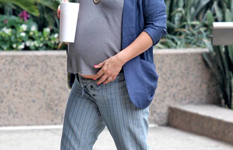 is Drew Barrymore pregnant for real